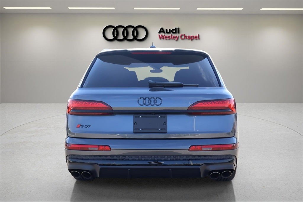 2026 Audi SQ7 Premium Plus quattro