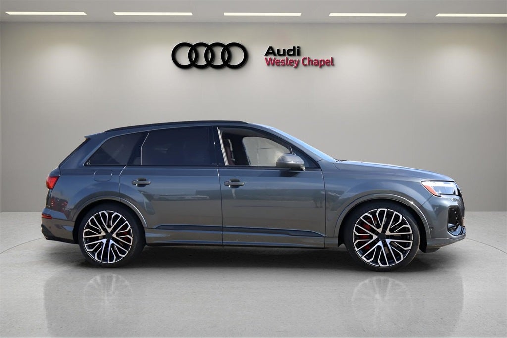2026 Audi SQ7 Premium Plus quattro