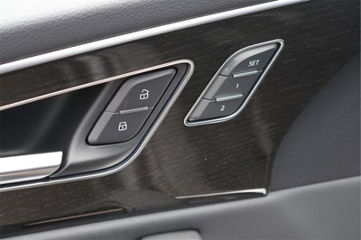 2025 Audi Q8 55 Premium Plus quattro