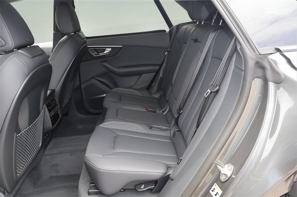 2025 Audi Q8 55 Premium Plus quattro