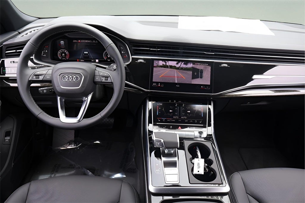 2025 Audi Q8 55 Premium Plus quattro