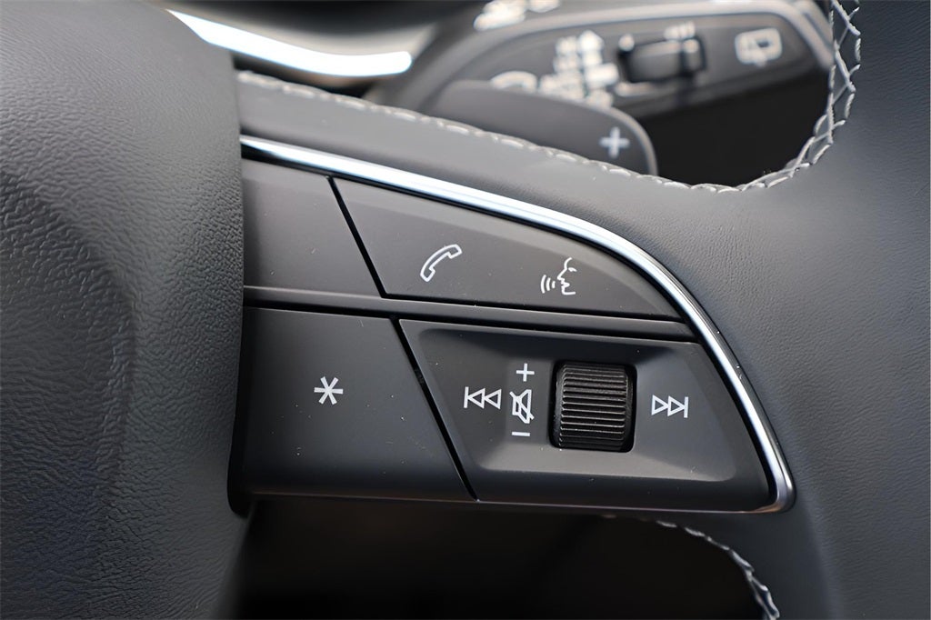 2025 Audi Q8 55 Premium Plus quattro