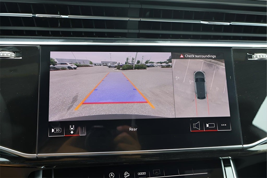 2025 Audi Q8 55 Premium Plus quattro