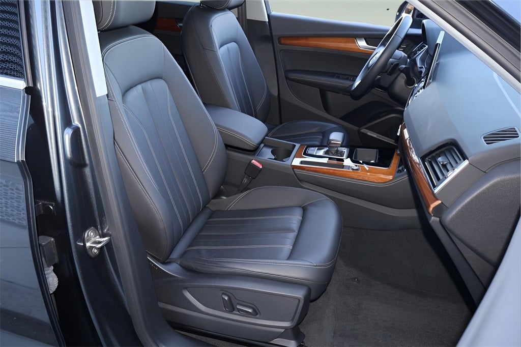 2023 Audi Q5 45 S line Premium Plus quattro