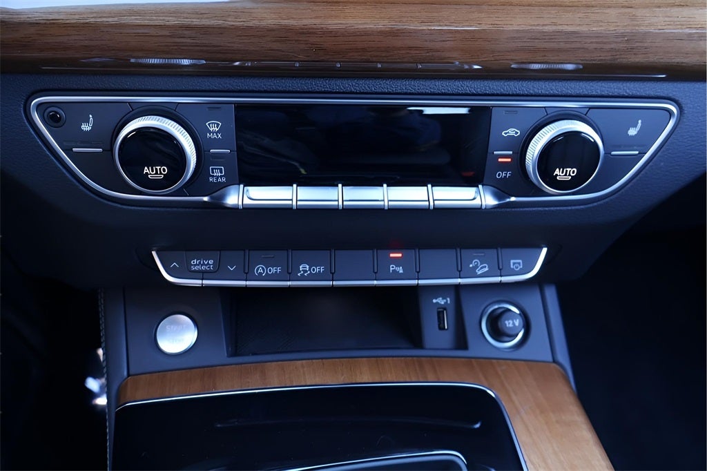 2023 Audi Q5 45 S line Premium Plus quattro