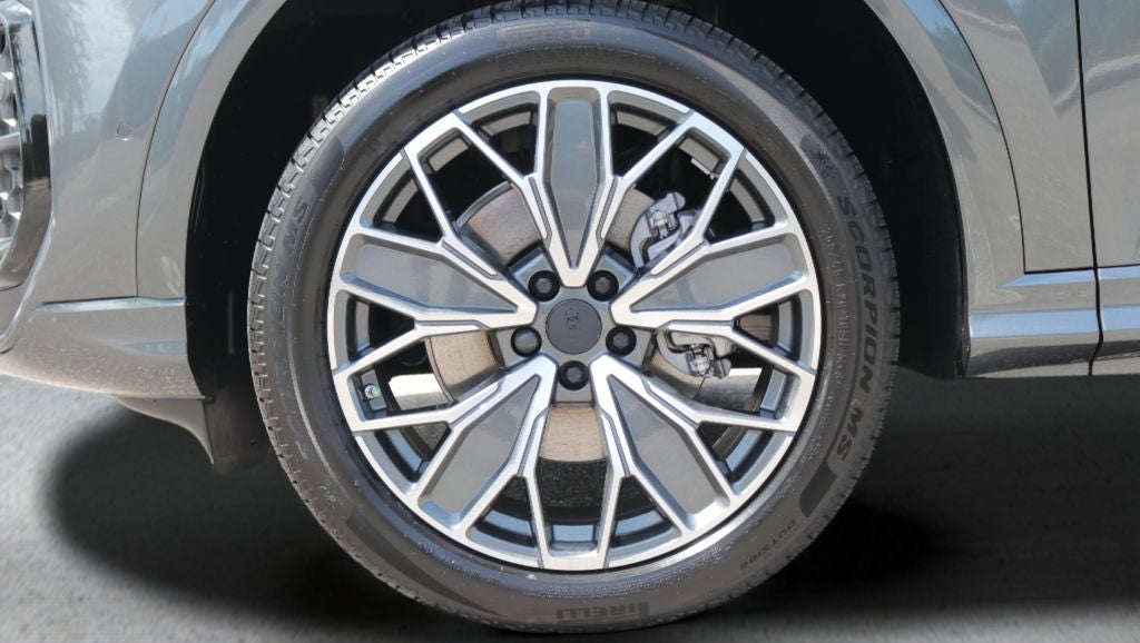 2026 Audi Q5 2.0T Premium Plus quattro
