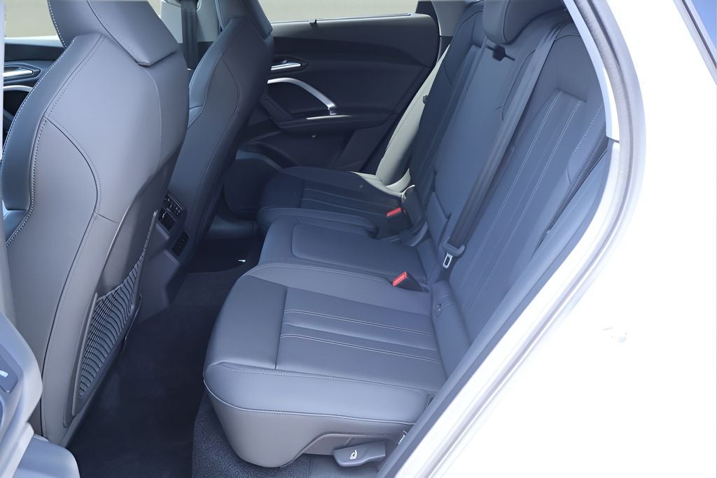 2026 Audi Q5 2.0T Premium Plus quattro