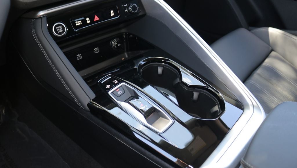 2026 Audi Q5 2.0T Premium Plus quattro