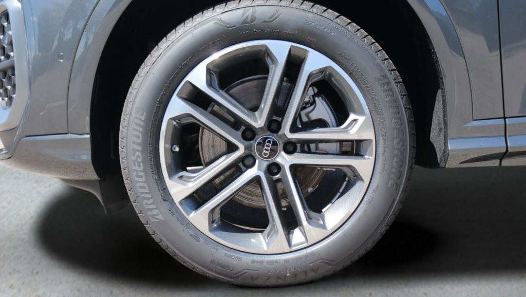 2026 Audi Q5 2.0T Premium Plus quattro