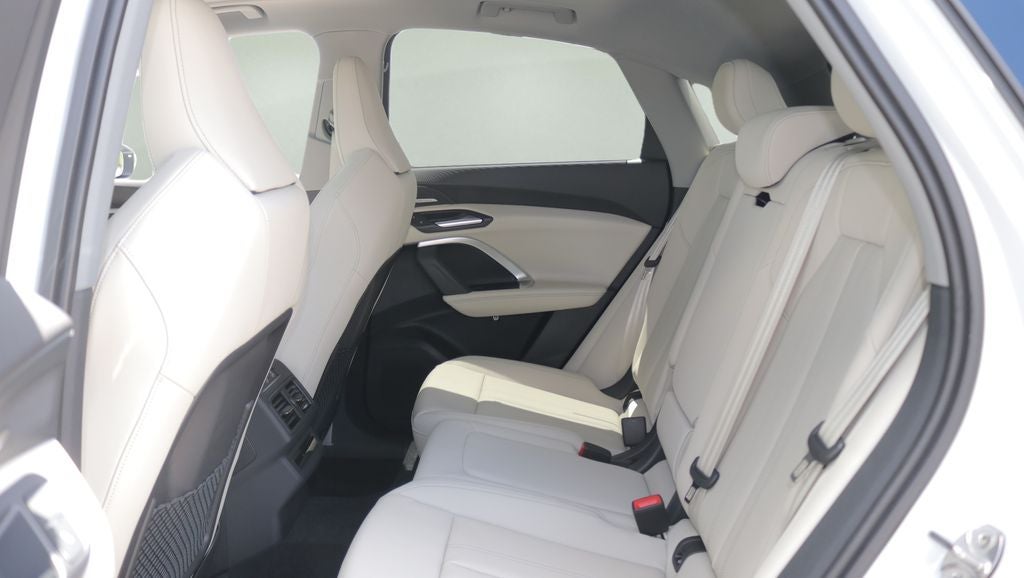 2026 Audi Q5 2.0T Premium Plus quattro