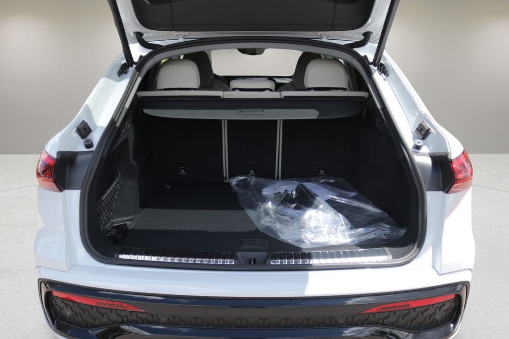 2026 Audi Q5 2.0T Premium Plus quattro