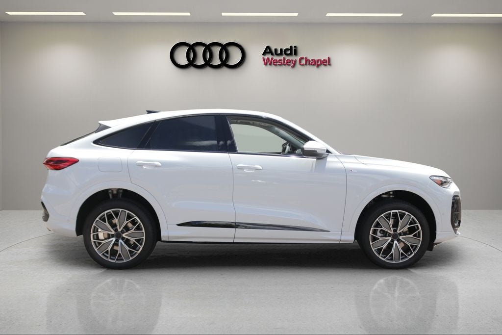 2026 Audi Q5 2.0T Premium Plus quattro