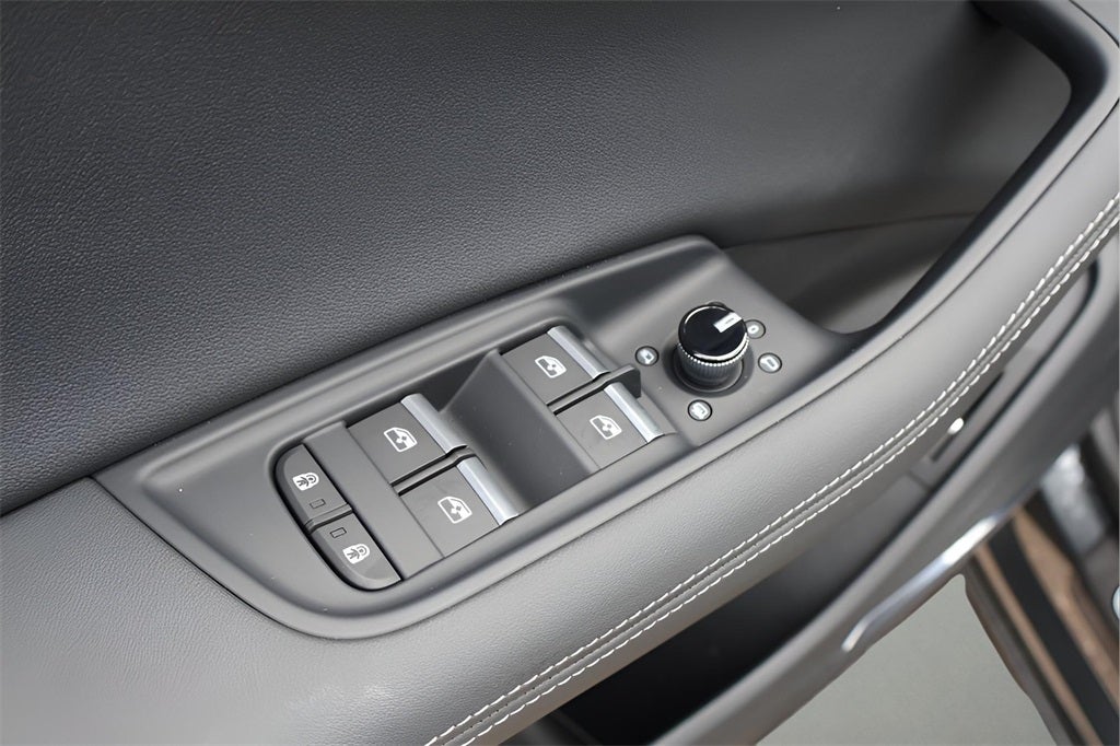 2025 Audi Q8 55 Premium Plus quattro