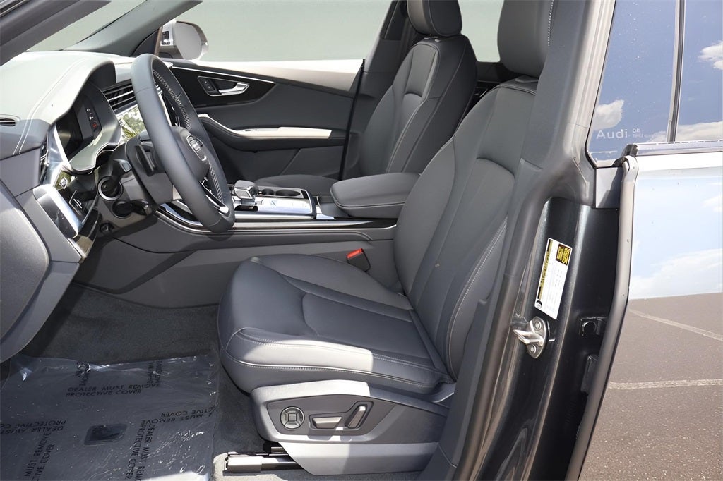 2025 Audi Q8 55 Premium Plus quattro