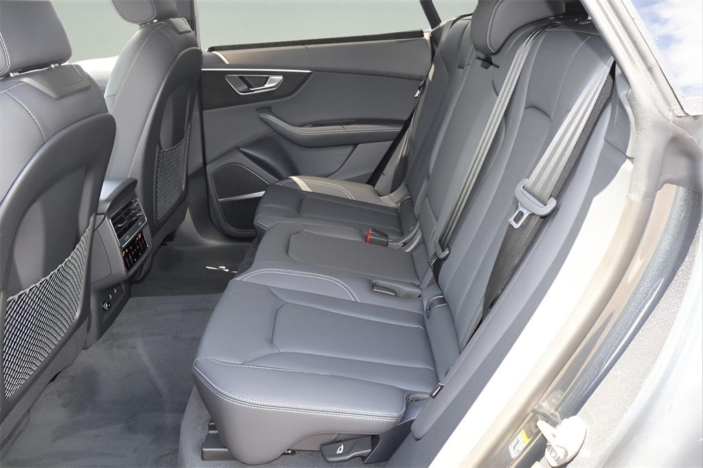 2025 Audi Q8 55 Premium Plus quattro