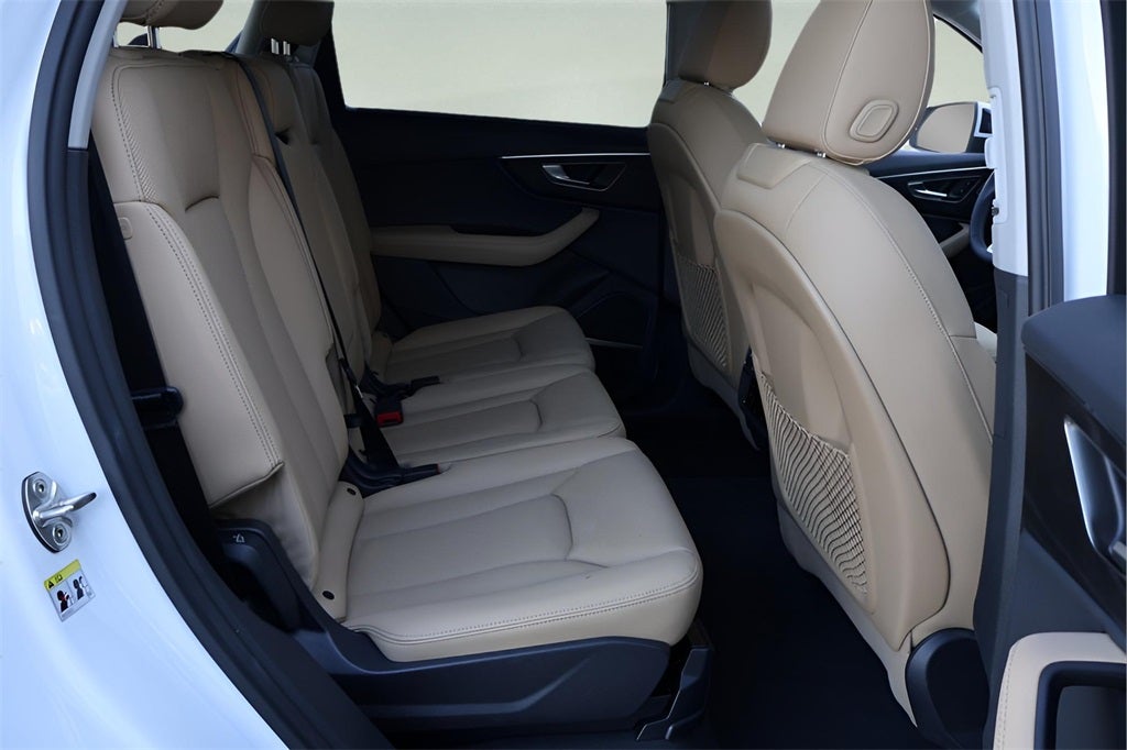 2025 Audi Q7 45 Premium Plus quattro