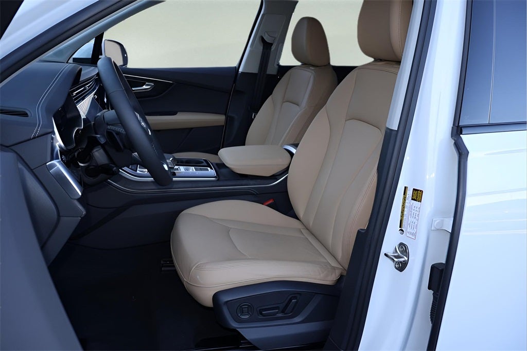 2025 Audi Q7 45 Premium Plus quattro