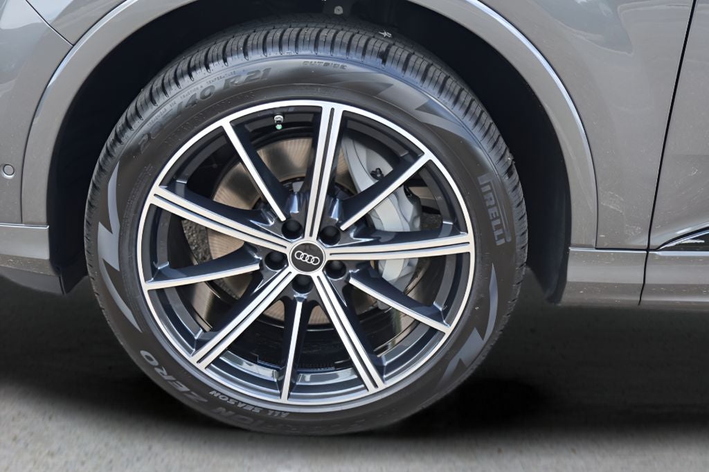 2026 Audi Q7 45 Premium Plus quattro