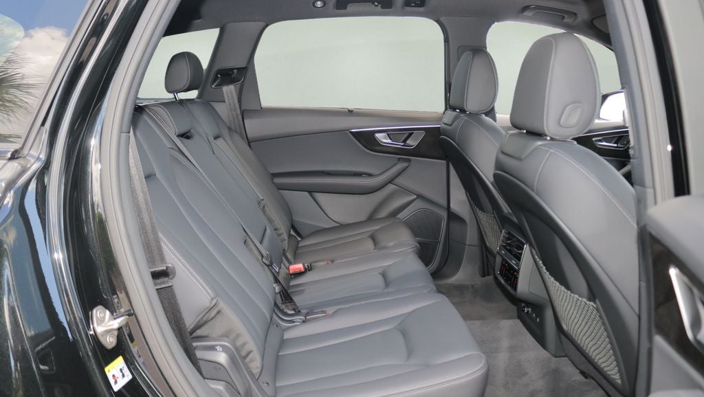 2026 Audi Q7 45 Premium Plus quattro