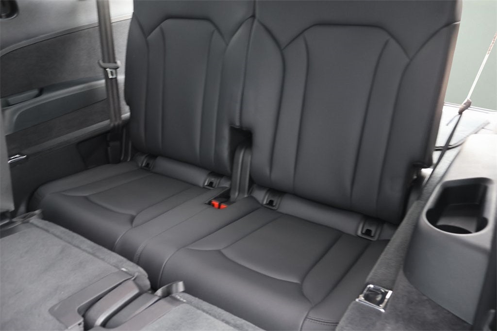 2023 Audi Q7 45 Premium Plus quattro