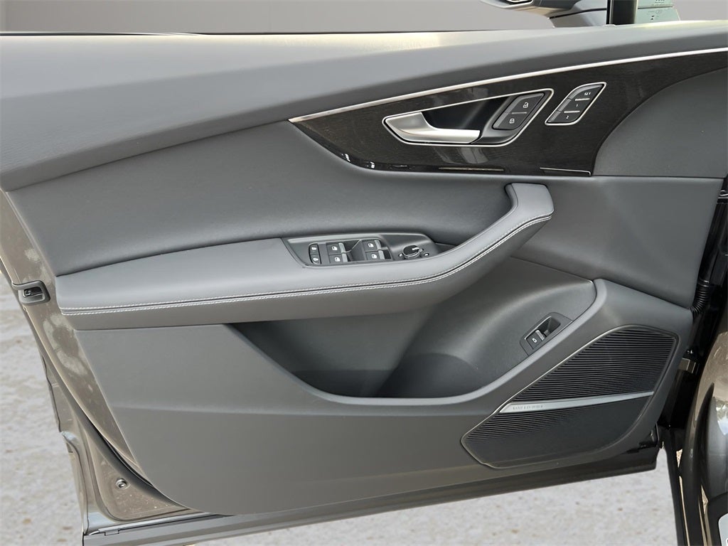 2026 Audi Q7 45 Premium Plus quattro