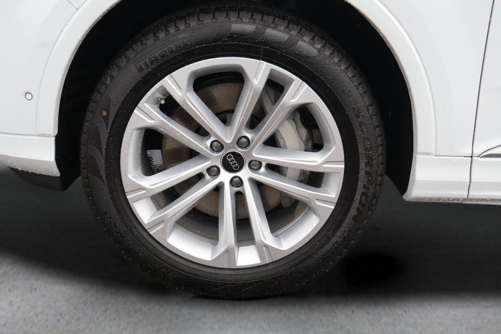 2026 Audi Q7 45 Premium Plus quattro