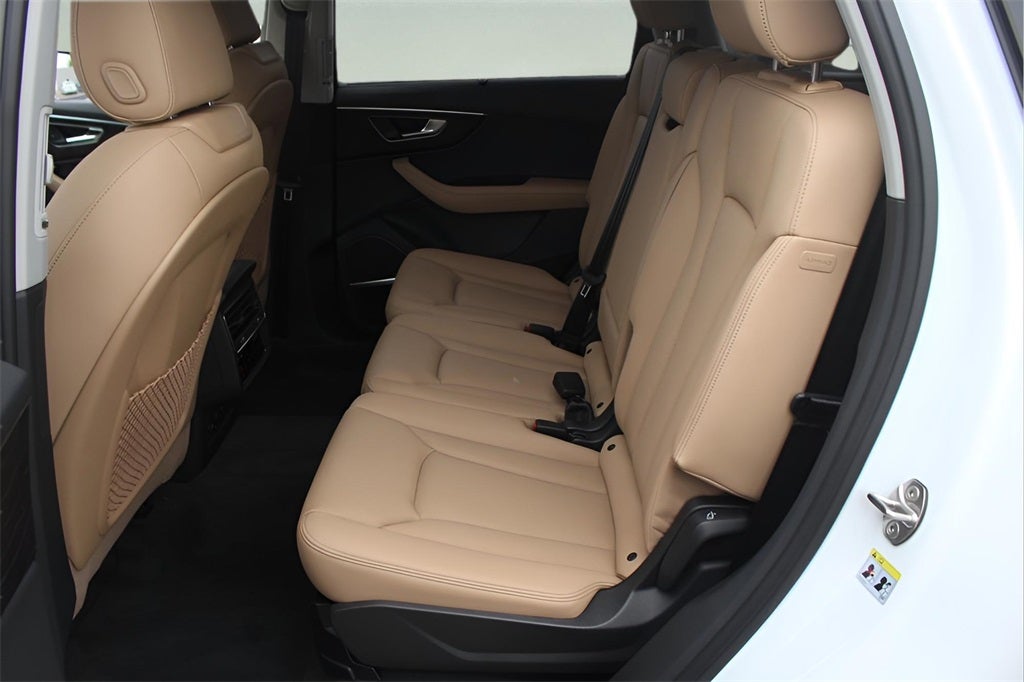 2025 Audi Q7 55 Premium Plus quattro