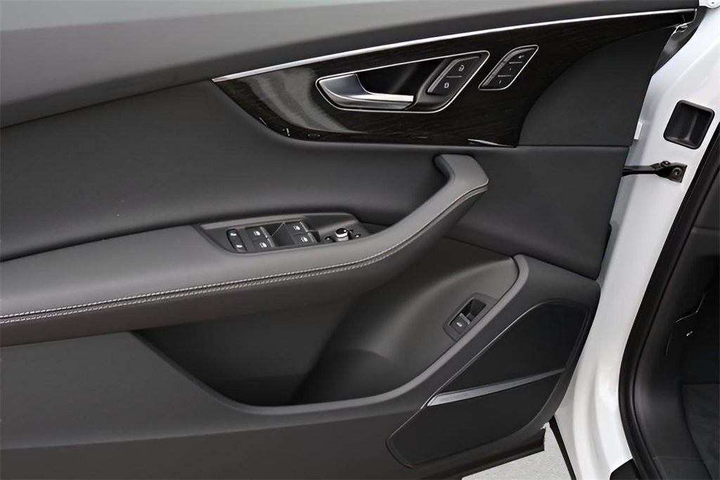 2025 Audi Q7 55 Premium Plus quattro