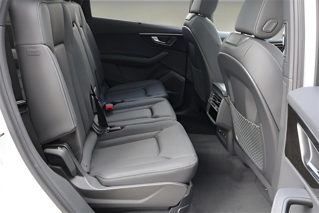 2025 Audi Q7 55 Premium Plus quattro