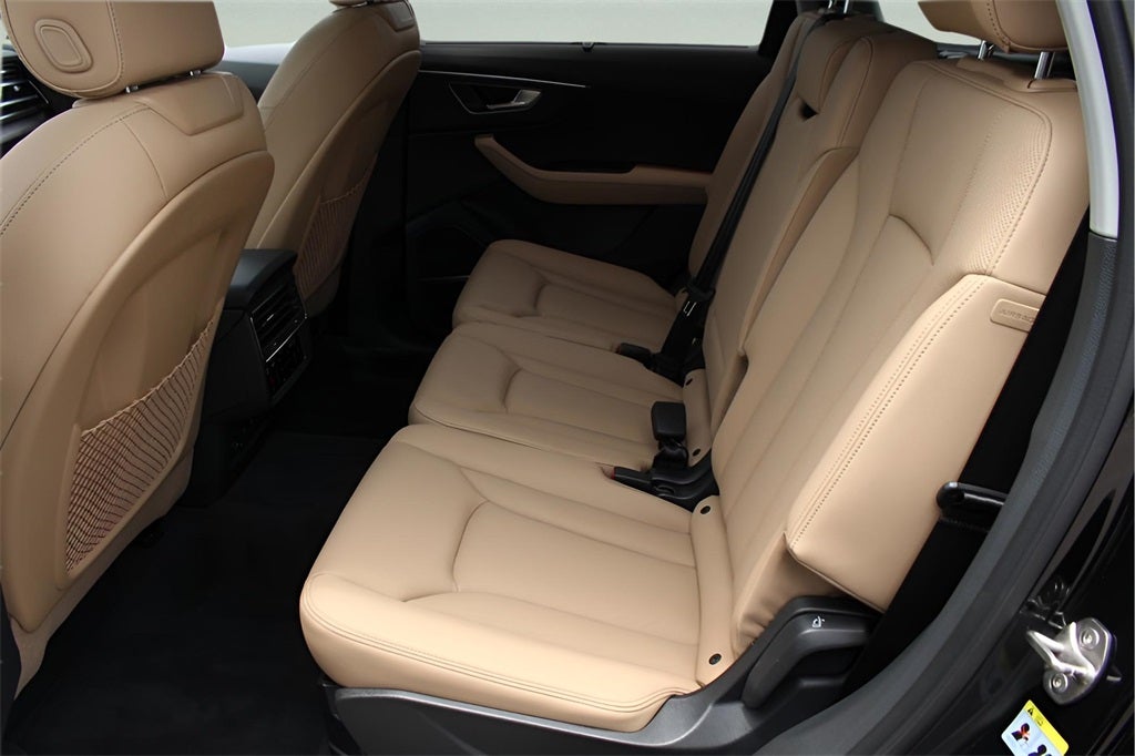 2025 Audi Q7 55 Premium Plus quattro