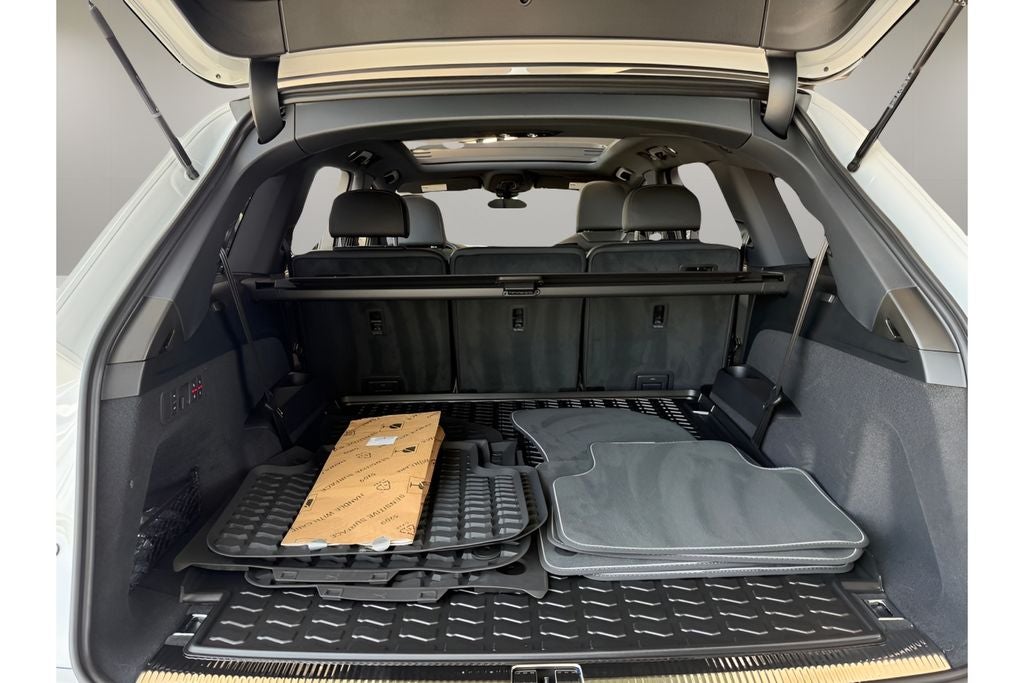 2026 Audi Q7 Base