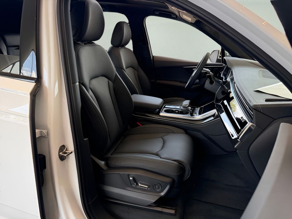 2026 Audi Q7 Base