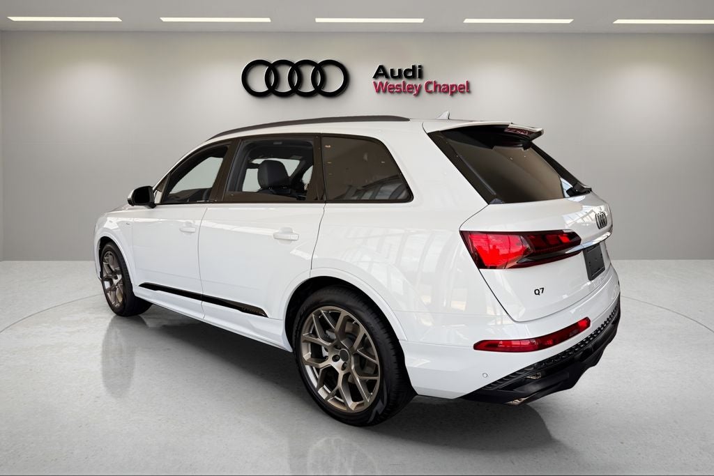2026 Audi Q7 Base