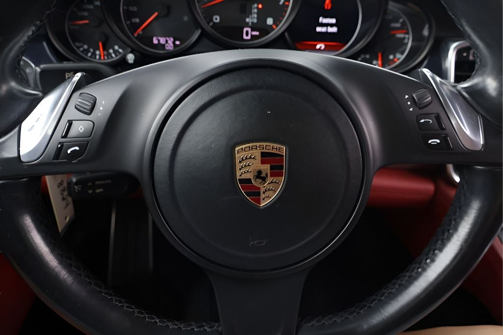 2016 Porsche Panamera 2