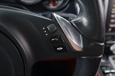 2016 Porsche Panamera 2