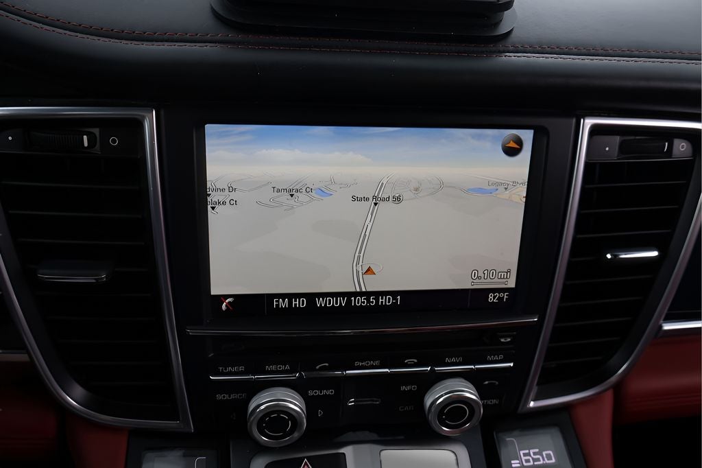 2016 Porsche Panamera 2