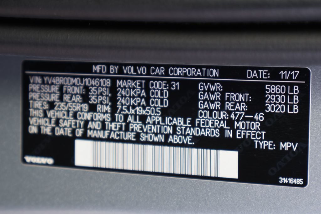 2018 Volvo XC60 Hybrid T8 R-Design