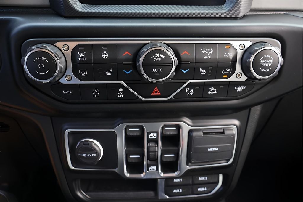 2022 Jeep Wrangler Unlimited Sahara High Altitude