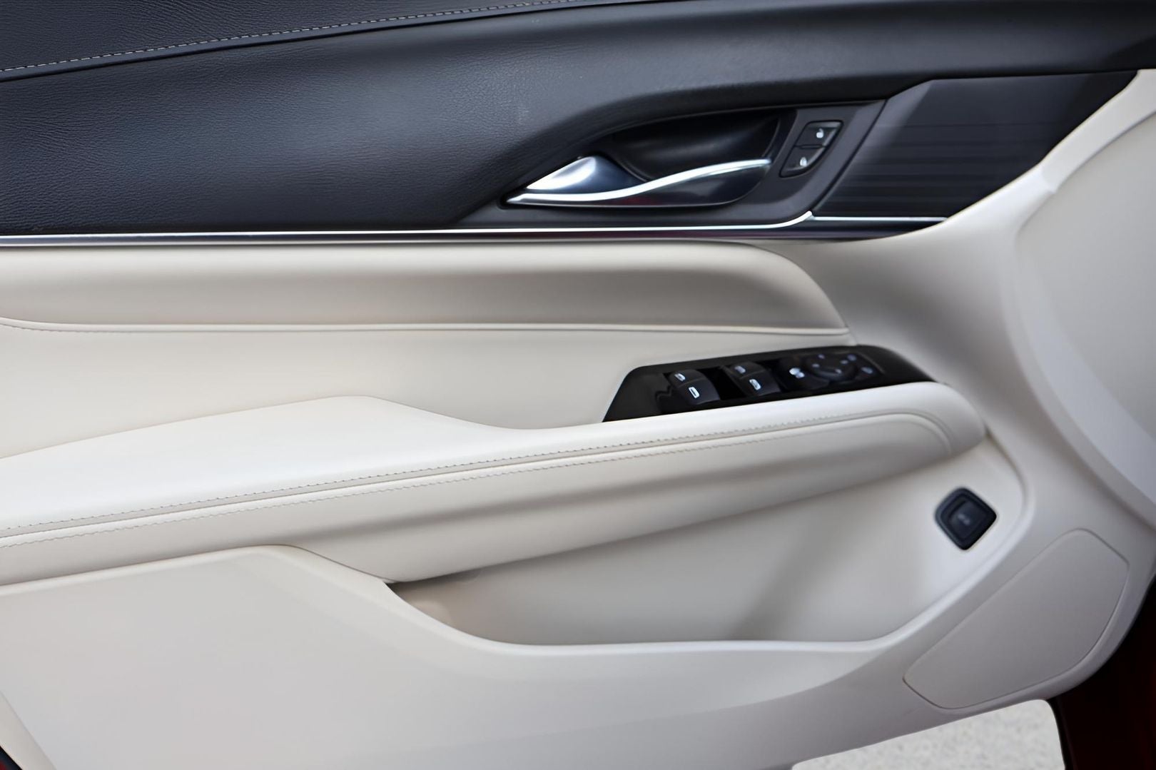 2023 Cadillac CT4 Luxury