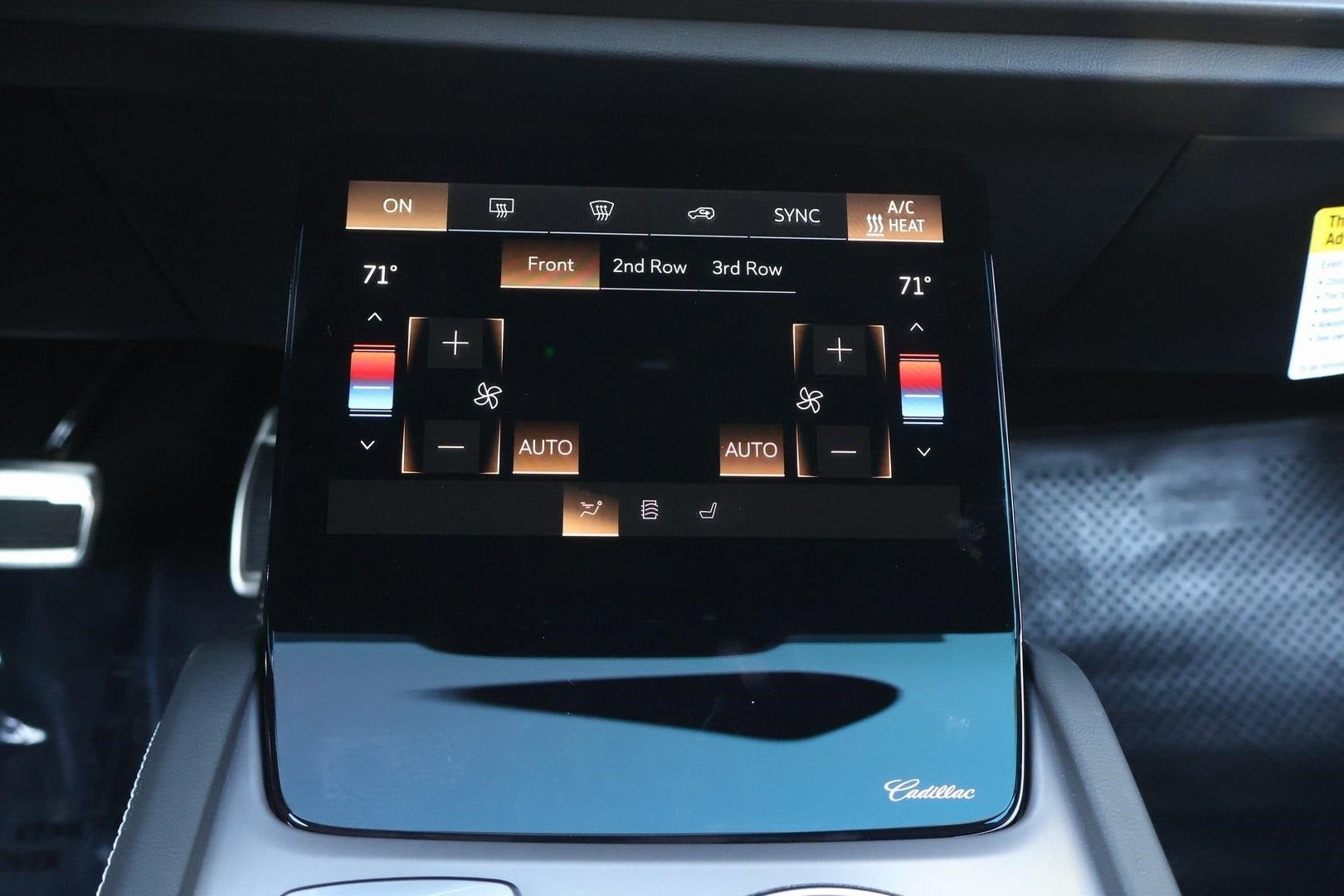 2026 Cadillac VISTIQ Luxury