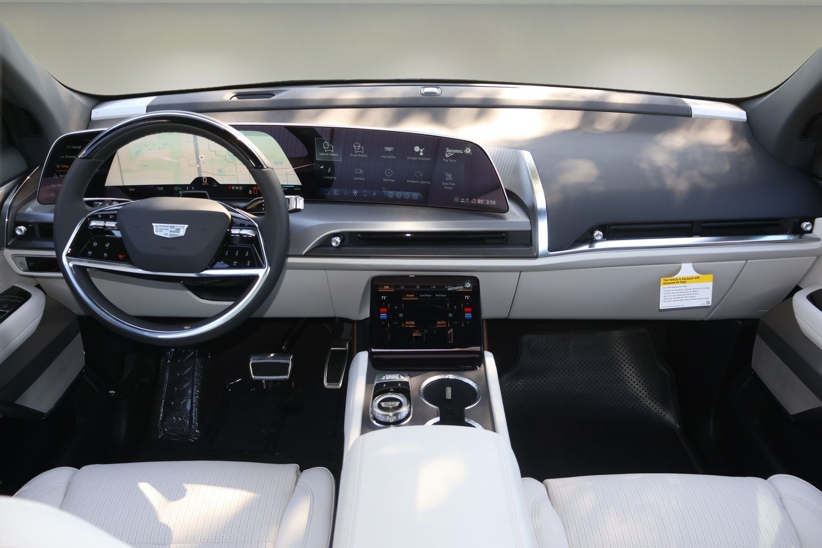 2026 Cadillac VISTIQ Luxury