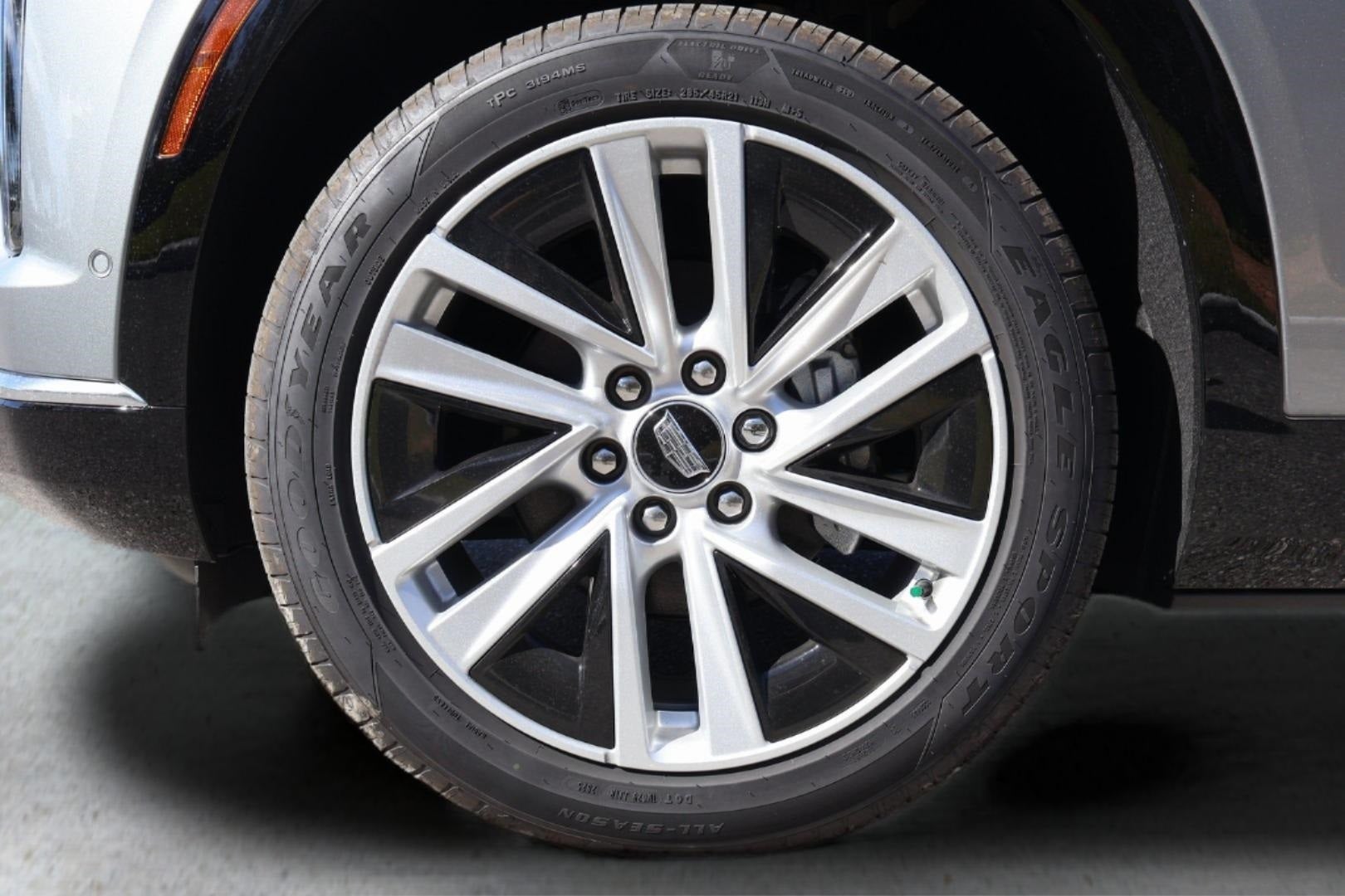 2026 Cadillac VISTIQ Luxury