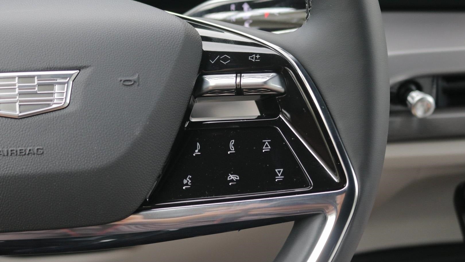 2026 Cadillac VISTIQ Luxury