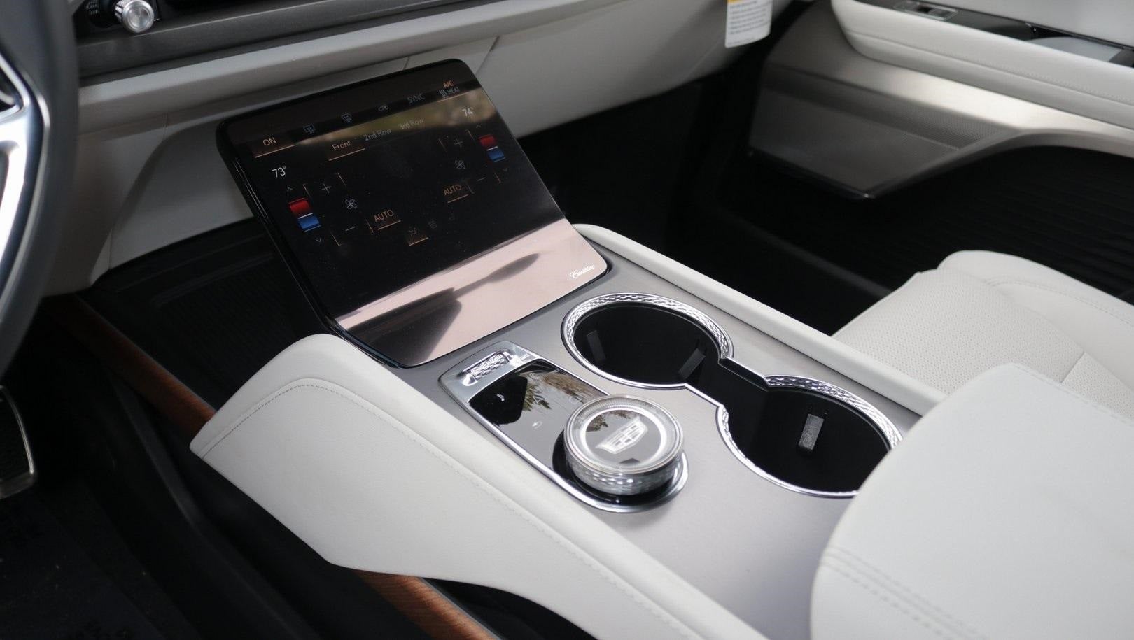 2026 Cadillac VISTIQ Luxury