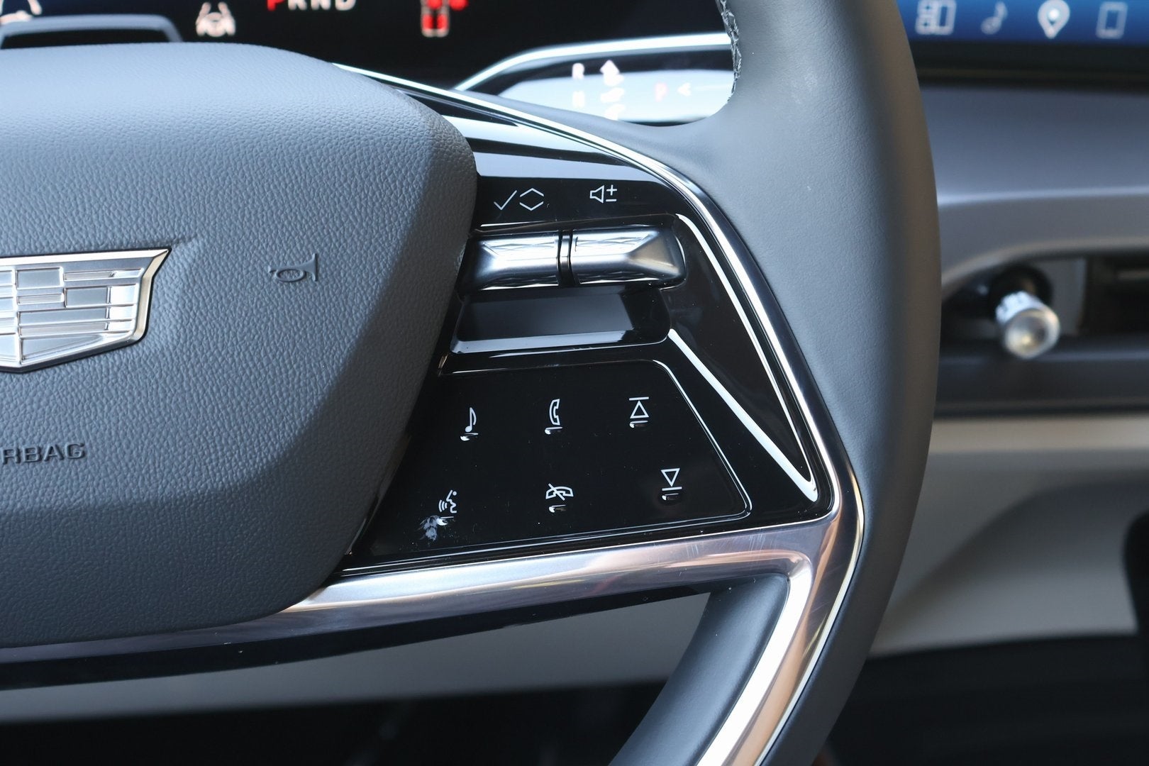 2026 Cadillac VISTIQ Sport