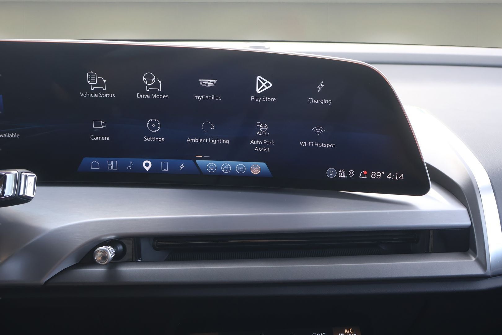 2026 Cadillac VISTIQ Sport