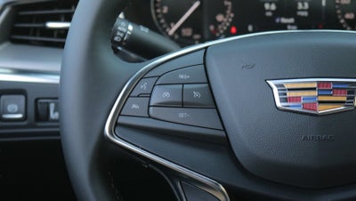 2026 Cadillac XT5 Luxury