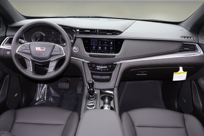 2026 Cadillac XT5 Luxury