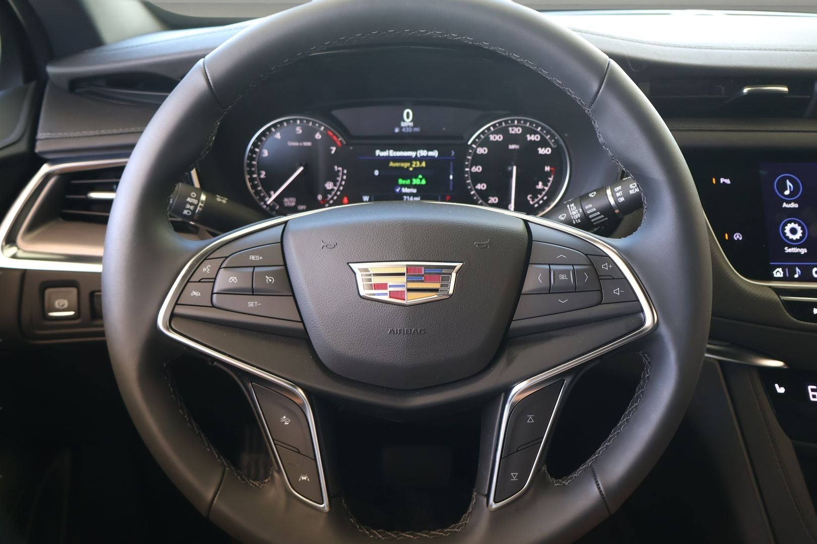 2026 Cadillac XT5 Luxury