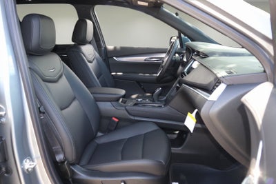 2025 Cadillac XT6 Luxury